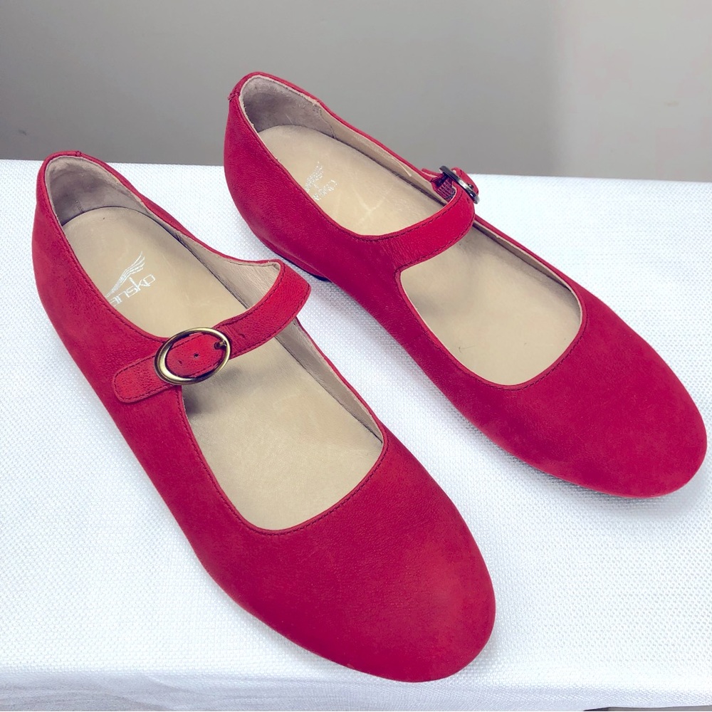New Dansko women red shoes size 40